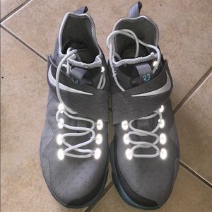 Men’s High Top Good condition basketball sneakers